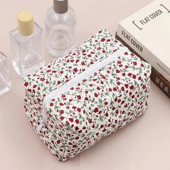 Spring Super Large Capacity Fashion Floral Travel Cosmetic Storage Bag